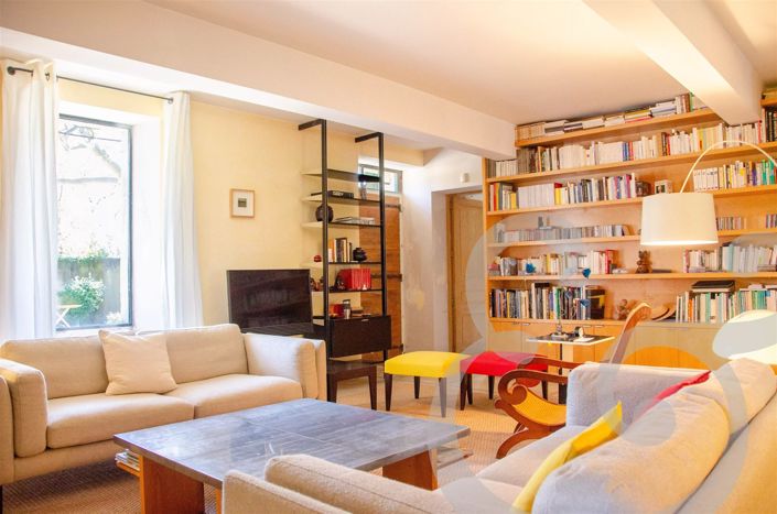 Image No.8-4 Bed House for sale
