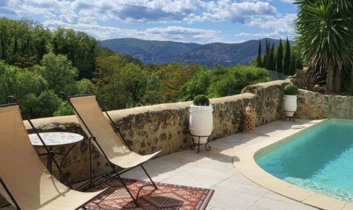 Image No.18-10 Bed Property for sale