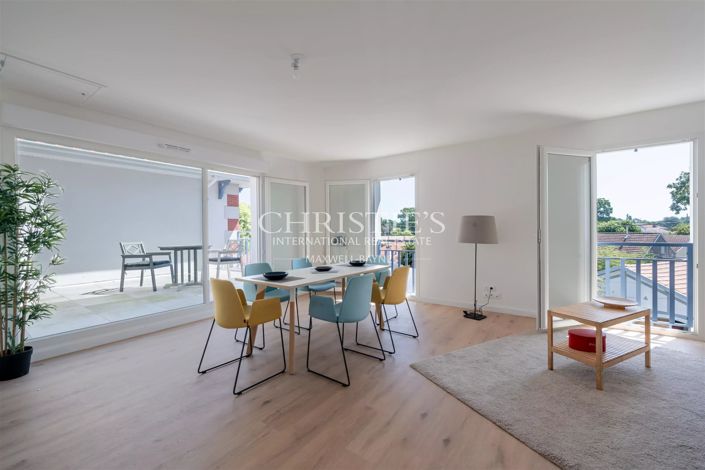 Image No.6-3 Bed Apartment for sale