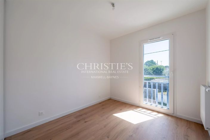 Image No.8-3 Bed Apartment for sale