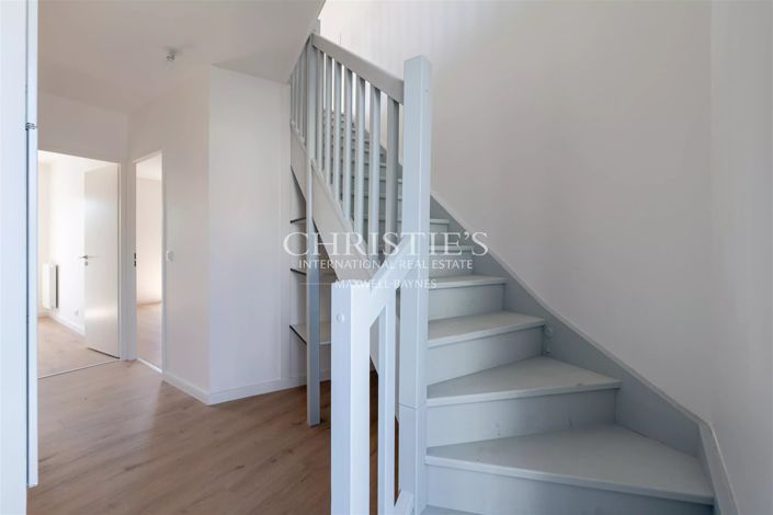 Image No.9-3 Bed Apartment for sale