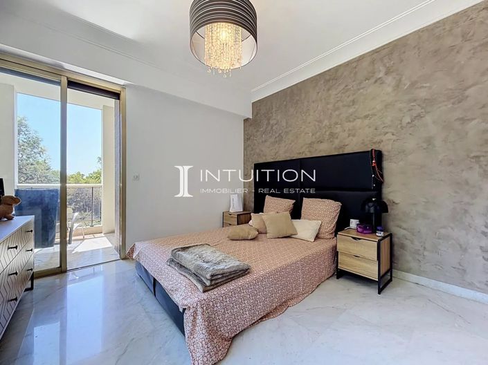 Image No.13-3 Bed Apartment for sale