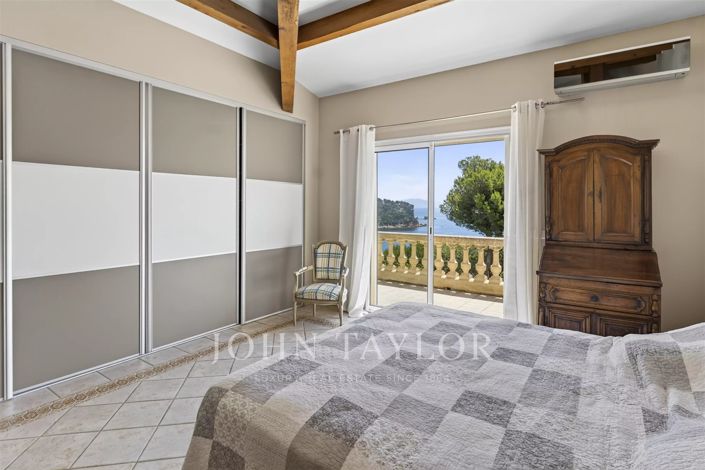 Image No.13-6 Bed House for sale