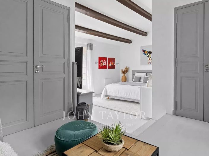 Image No.9-4 Bed House for sale