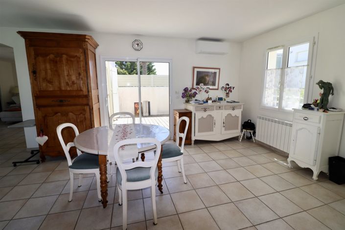 Image No.2-3 Bed House for sale