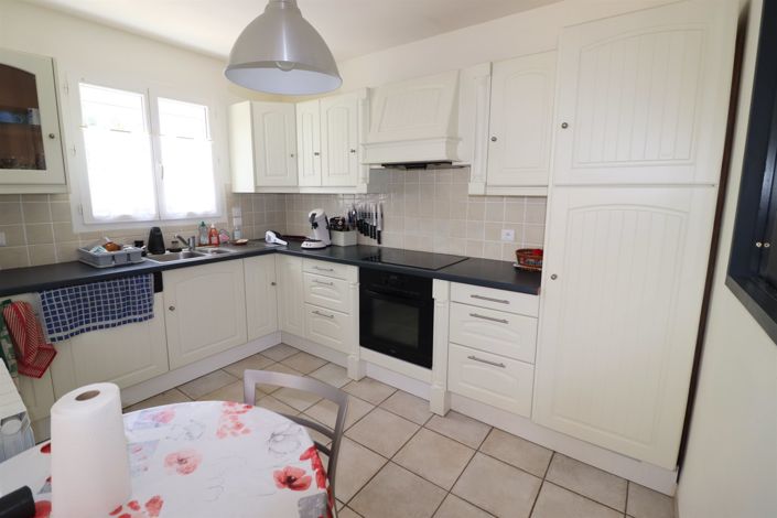 Image No.4-3 Bed House for sale