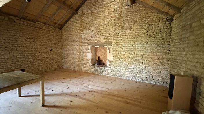 Image No.17-3 Bed House for sale