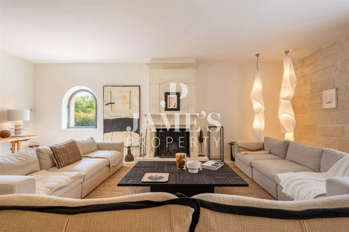 Image No.26-5 Bed House for sale