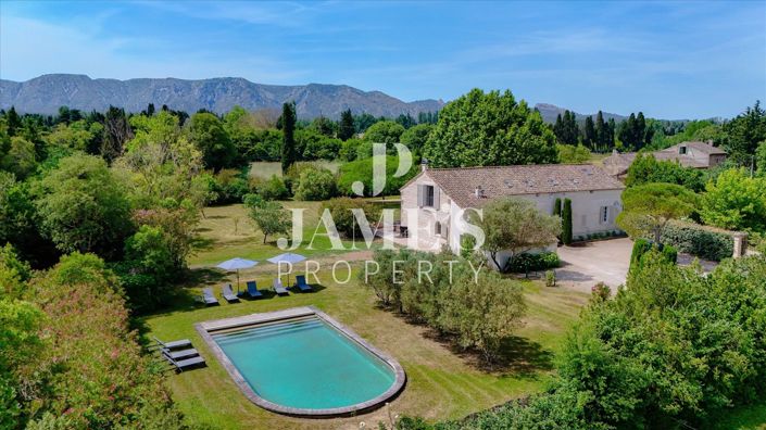 Image No.30-5 Bed House for sale