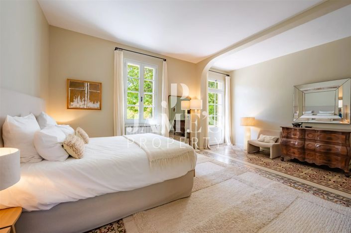 Image No.34-5 Bed House for sale