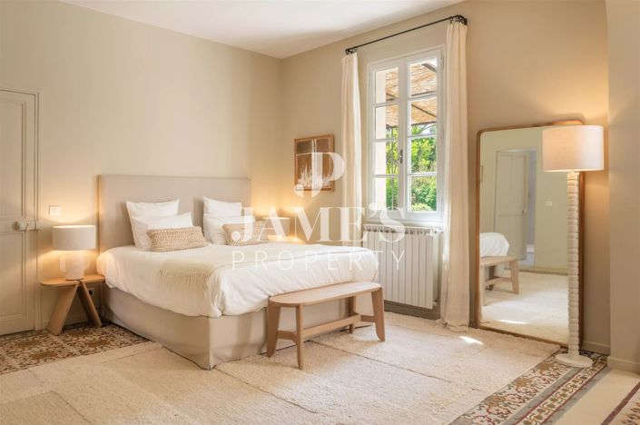 Image No.38-5 Bed House for sale