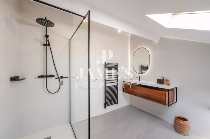 Image No.41-5 Bed House for sale