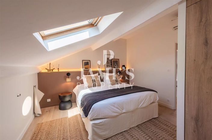 Image No.44-5 Bed House for sale