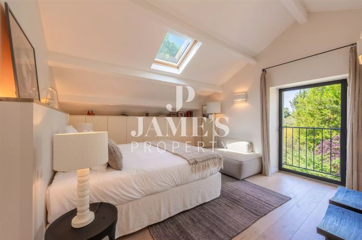 Image No.54-5 Bed House for sale