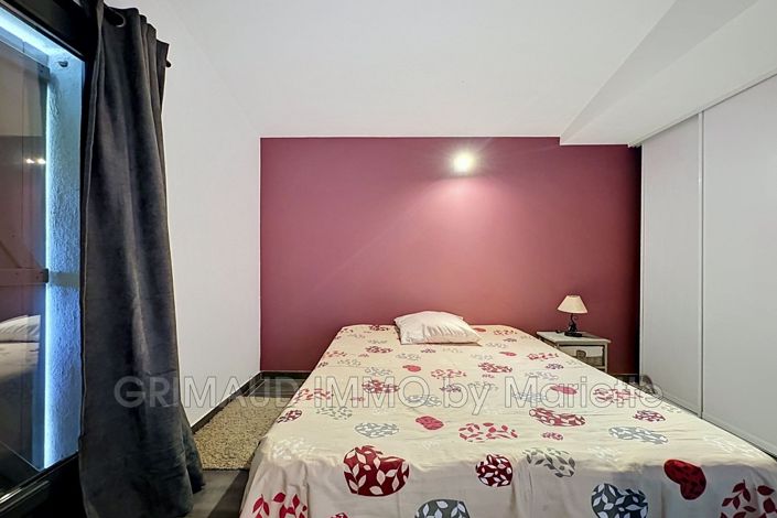 Image No.13-5 Bed House for sale