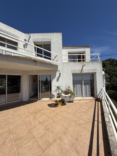 Image No.11-4 Bed House for sale