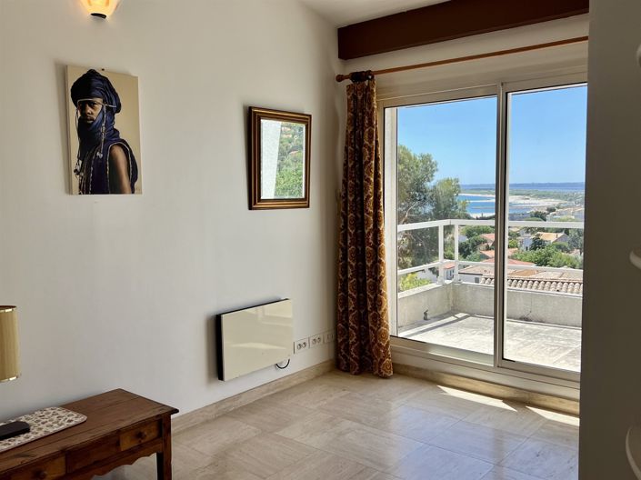 Image No.12-4 Bed House for sale