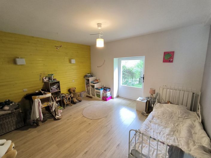 Image No.11-5 Bed House for sale