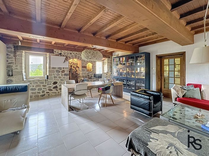 Image No.16-21 Bed House for sale