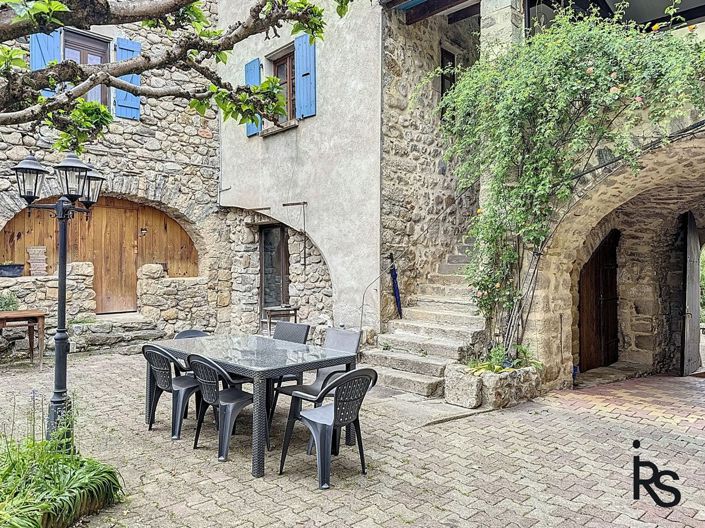 Image No.3-21 Bed House for sale