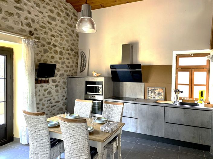 Image No.9-21 Bed House for sale