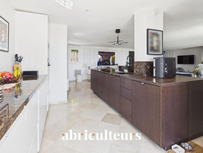 Image No.7-3 Bed House for sale
