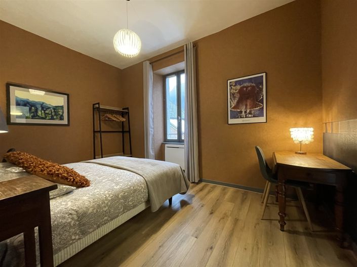 Image No.3-5 Bed Property for sale