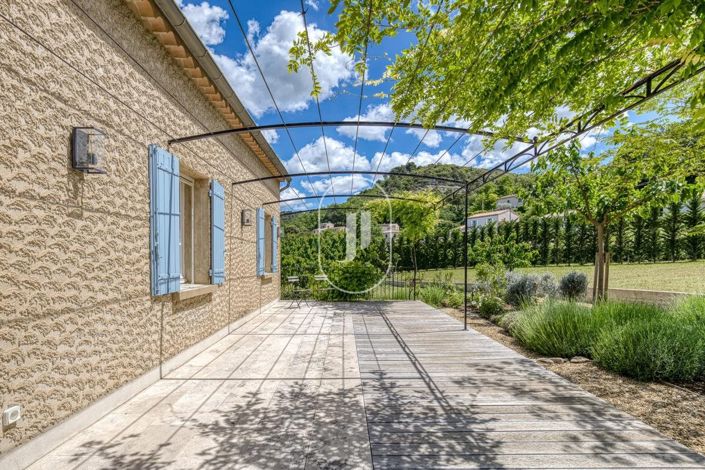 Image No.11-5 Bed House for sale
