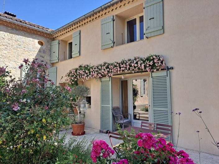 Image No.21-8 Bed House for sale