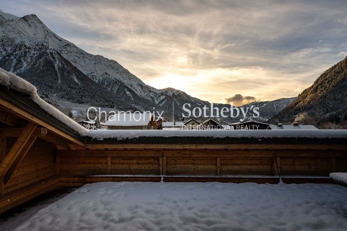 Image No.18-5 Bed House for sale