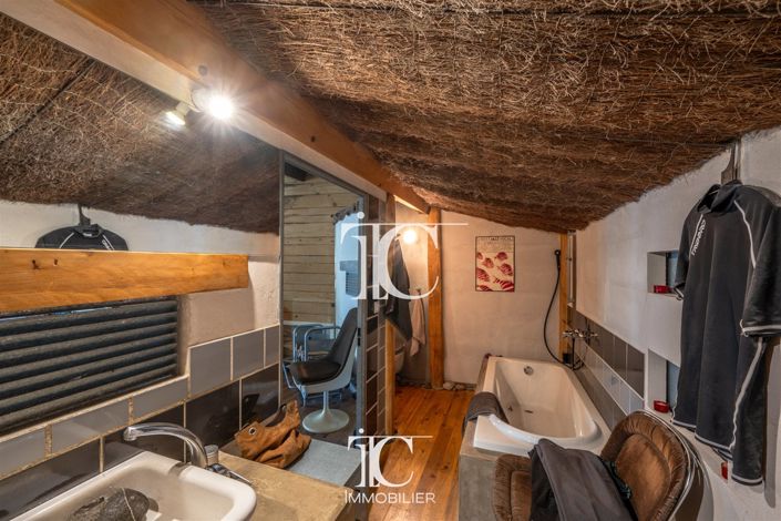 Image No.11-2 Bed House for sale