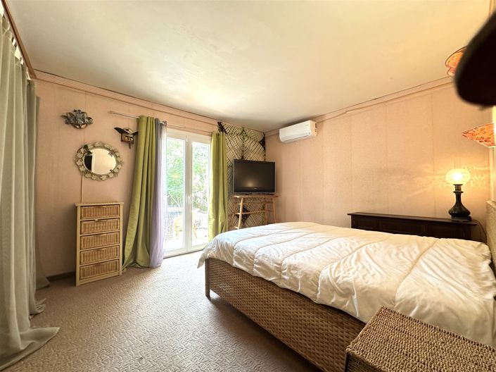 Image No.16-3 Bed House for sale