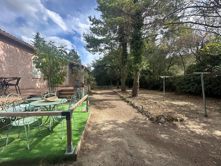Image No.4-3 Bed House for sale
