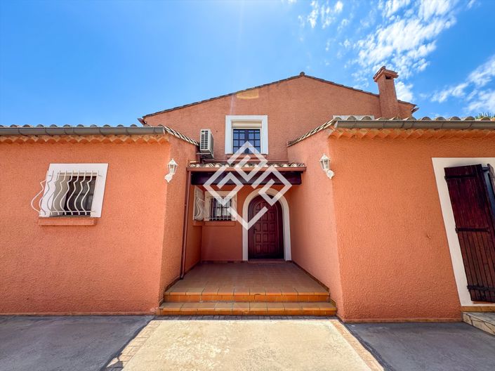 Image No.14-8 Bed House for sale