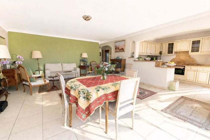 Image No.8-Appartement de 3 chambres à vendre à Saint-Raphael