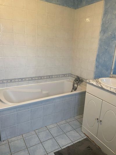 Image No.10-4 Bed House for sale