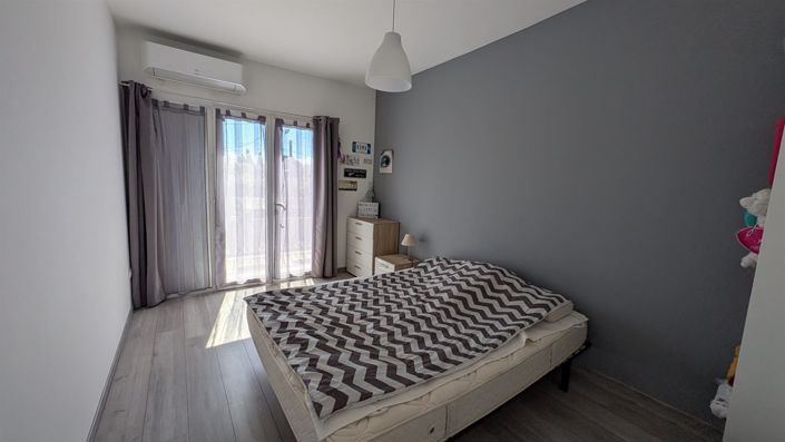 Image No.10-7 Bed House for sale