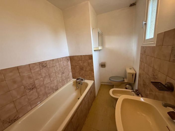 Image No.11-4 Bed House for sale
