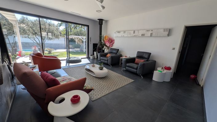 Image No.5-3 Bed House for sale