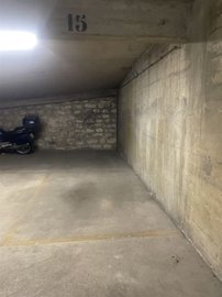 1 - Paris, House