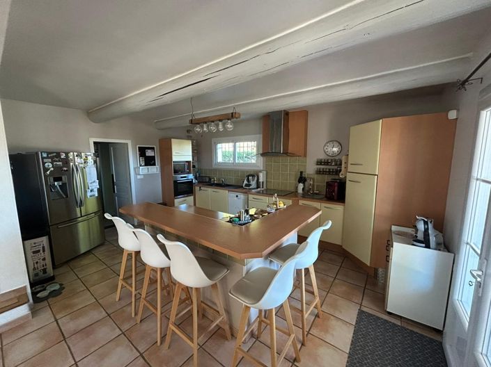 Image No.5-6 Bed House for sale
