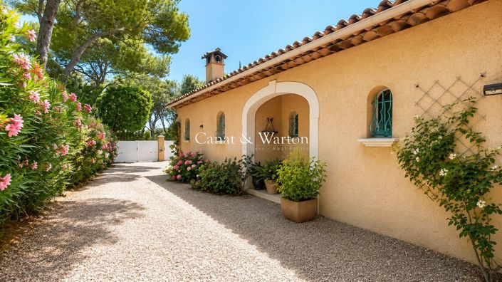 Image No.4-Maison de 4 chambres à vendre à Saint-Raphael