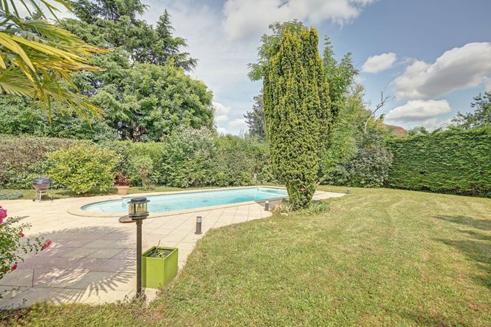Image No.8-4 Bed House for sale