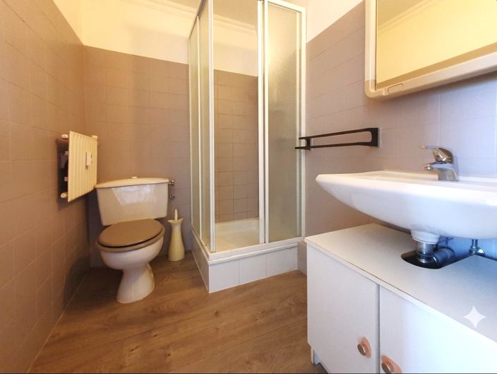Image No.6-Apartment for sale