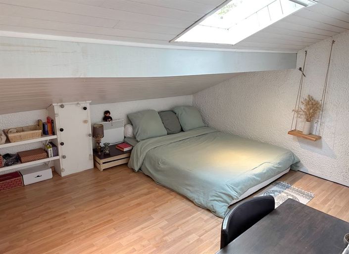 Image No.4-2 Bed House for sale