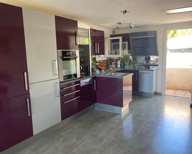 Image No.2-3 Bed House for sale