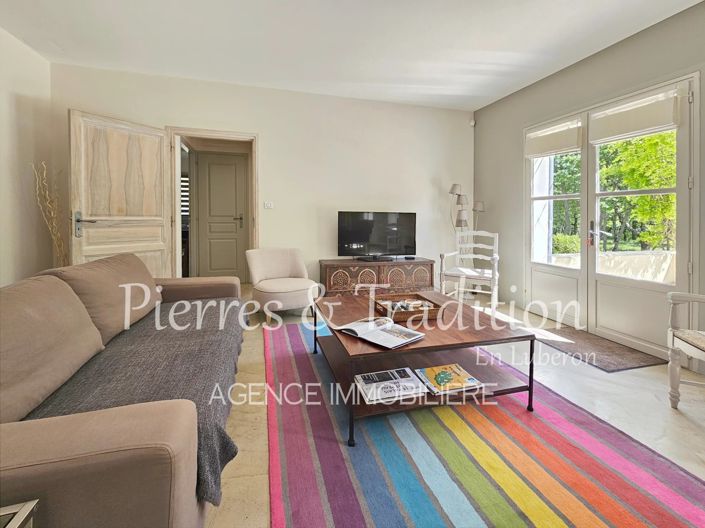 Image No.6-6 Bed House for sale