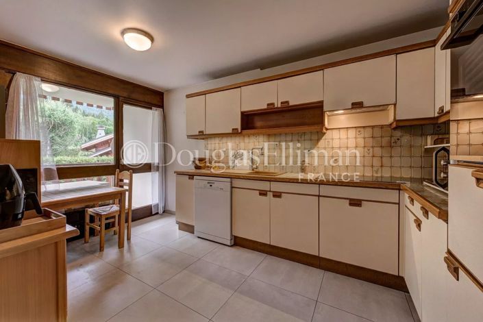 Image No.10-3 Bed Apartment for sale