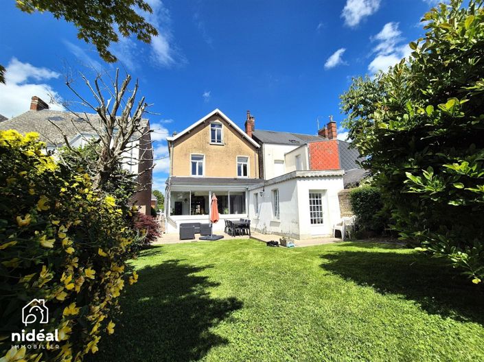 Image No.20-4 Bed House for sale