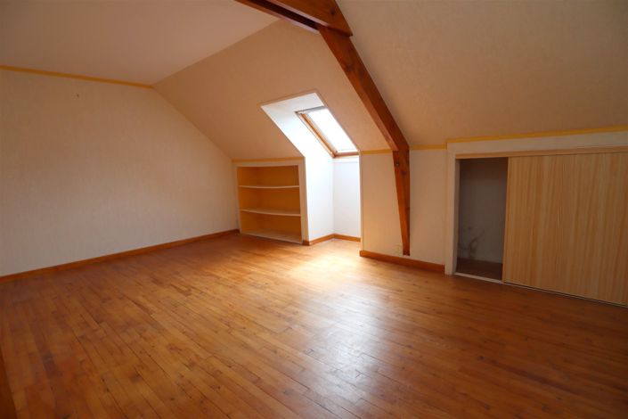Image No.12-2 Bed House for sale
